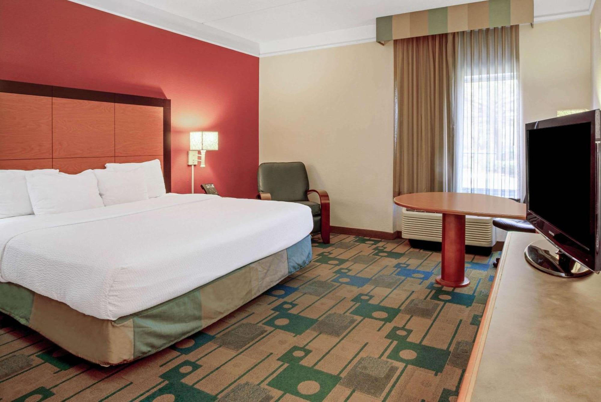 La Quinta By Wyndham Winston-Salem Hotel Buitenkant foto